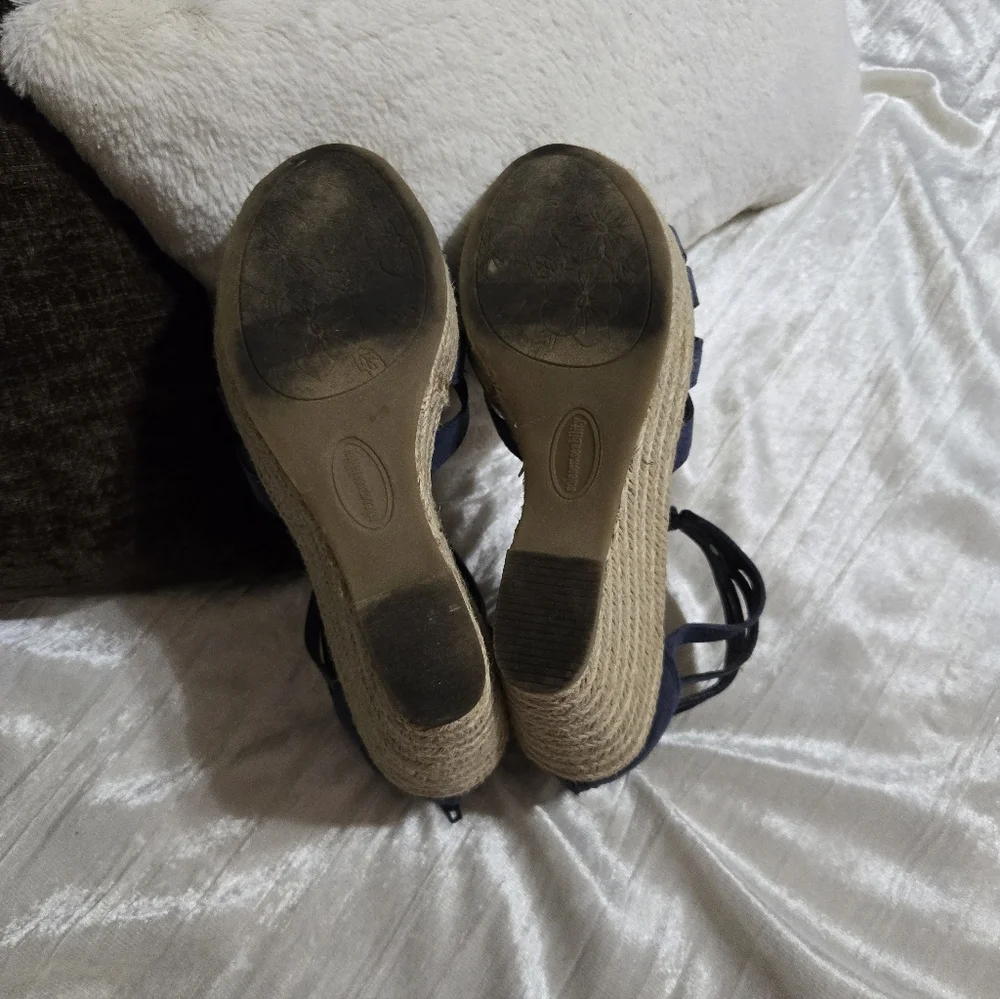 Wedges By Solesensability, Size 7 1/2 EUC